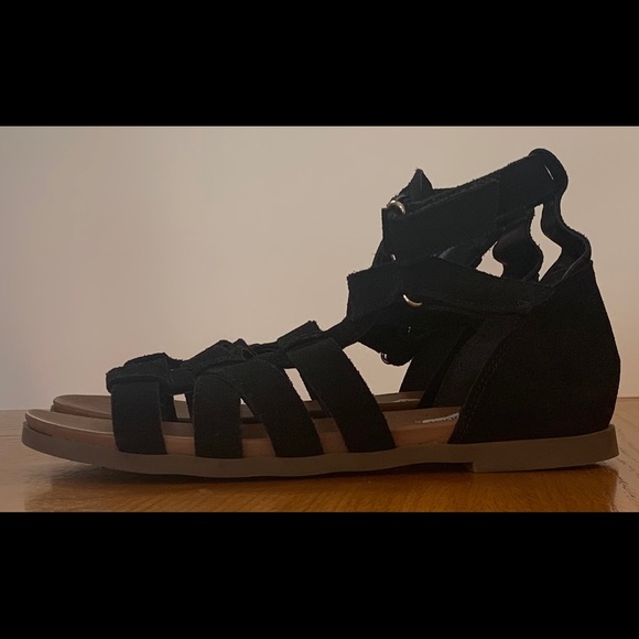 Steve Madden Women's Flat Sandal Size 7 - Picture 2 of 5